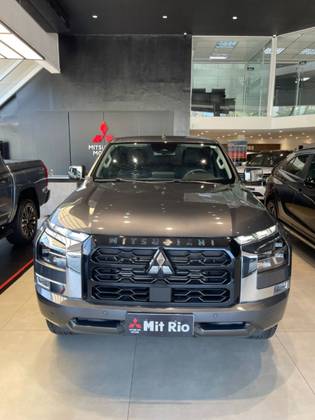 MITSUBISHI TRITON 2.4 BITURBO DIESEL CD HPE-S 4X4 AUTOMÁTICO